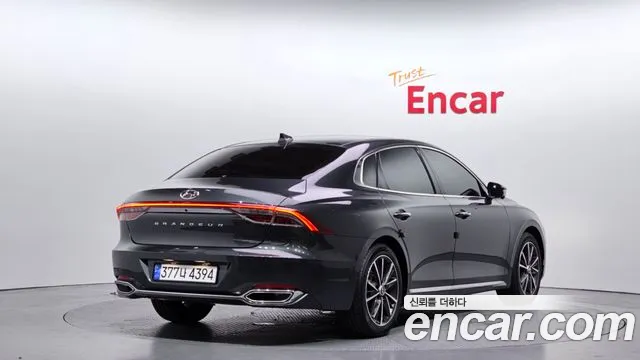 Hyundai Grandeur Новый Grandeur IG 3.0 LPi (Для маломобильных пассажиров) — Фото автомобиля 2
