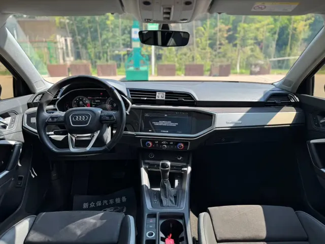 Audi Q3 — Фото автомобиля 9