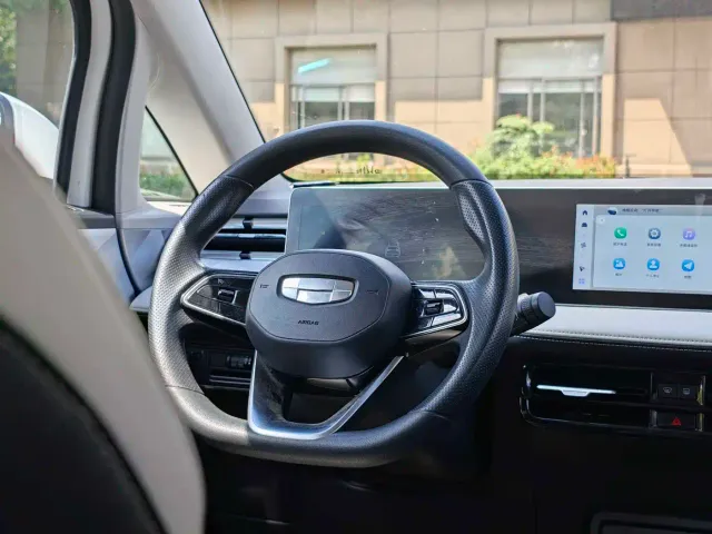 Geely Geometry E Firefly — Фото автомобиля 12