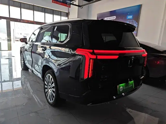 Exeed Landmark C-DM — Фото автомобиля 4