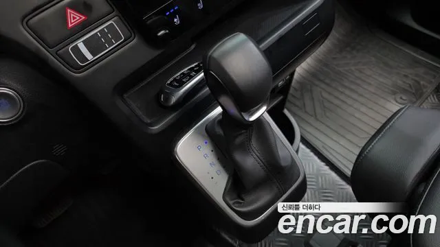 Hyundai Staria — Фото автомобиля 12