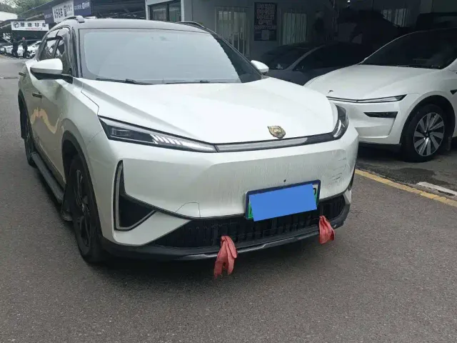Dongfeng Fengshen L7 — Фото автомобиля 3