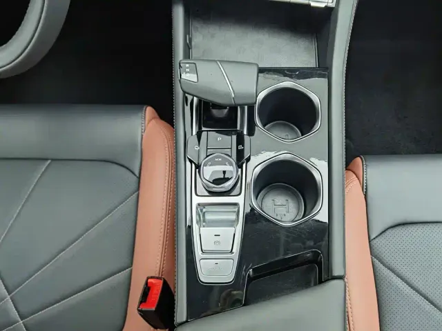 Changan Eado — Фото автомобиля 13