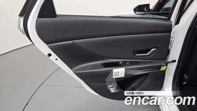 Hyundai Avante CN7 — Фото автомобиля 14