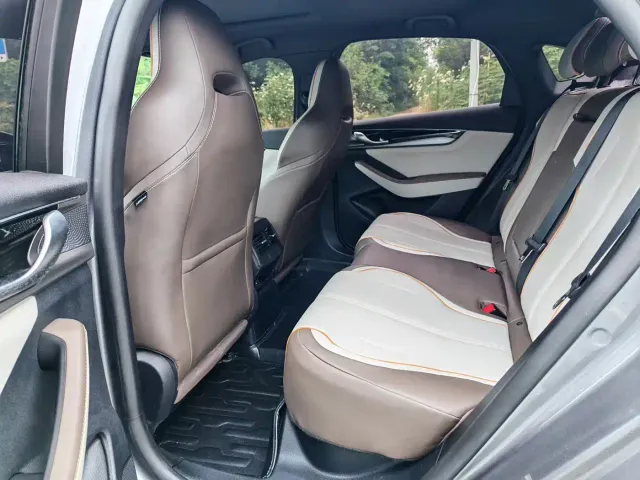 BYD Qin PLUS — Фото автомобиля 6