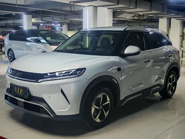 Фотография автомобиля — BYD Yuan UP