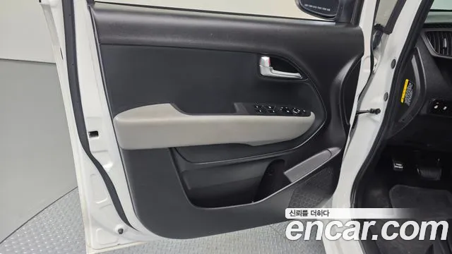 Kia RAY Новый Kia Ray Signature — Фото автомобиля 24