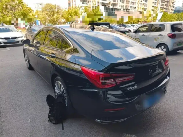 Hongqi H5 — Фото автомобиля 4
