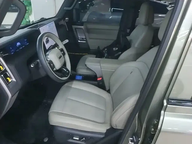 iCAR V23 — Фото автомобиля 14