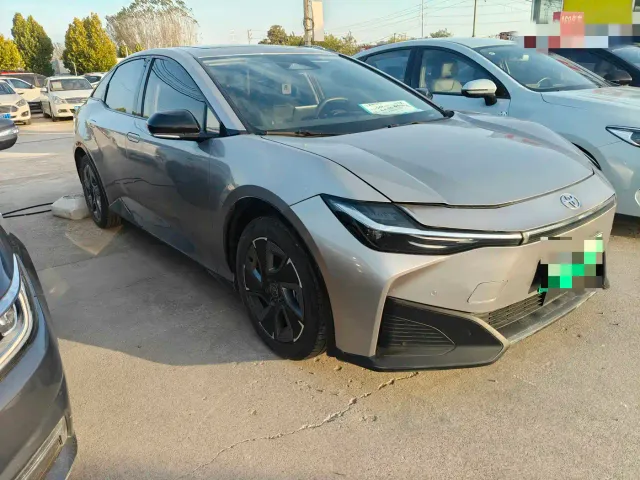 Toyota bZ3 — Фото автомобиля 3