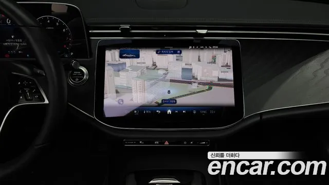 Mercedes-Benz E-Class — Фото автомобиля 12