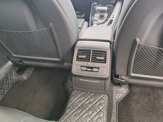 Audi A4L — Фото автомобиля 5