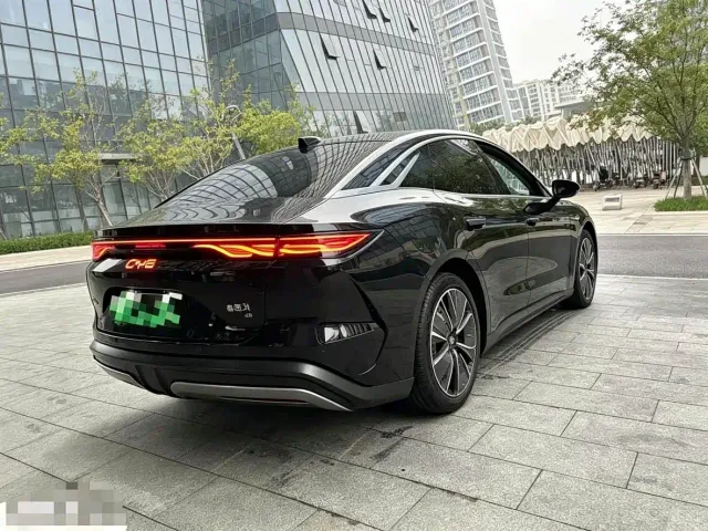 BYD Han L — Фото автомобиля 7