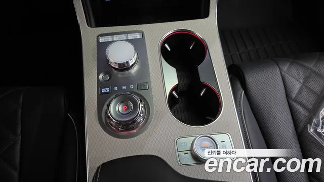 Genesis GV80 — Фото автомобиля 12