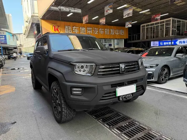 Tank Tank 700 New Energy 2024 Hi4-T Extreme Edition — Фото автомобиля 3