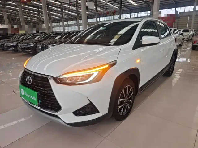 Фотография автомобиля — Toyota YARiS L Zhi Xuan