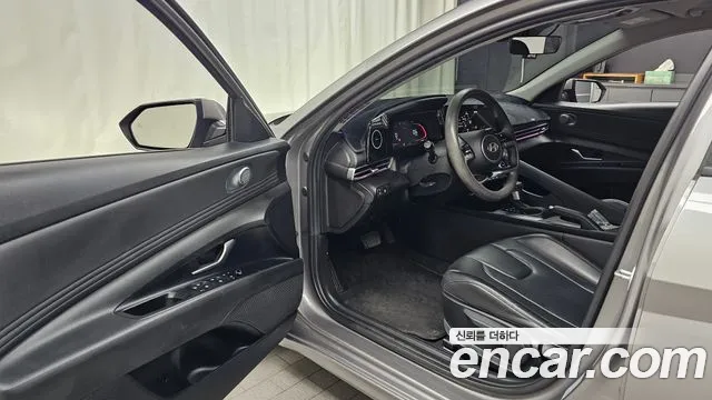 Hyundai Avante CN7 — Фото автомобиля 14
