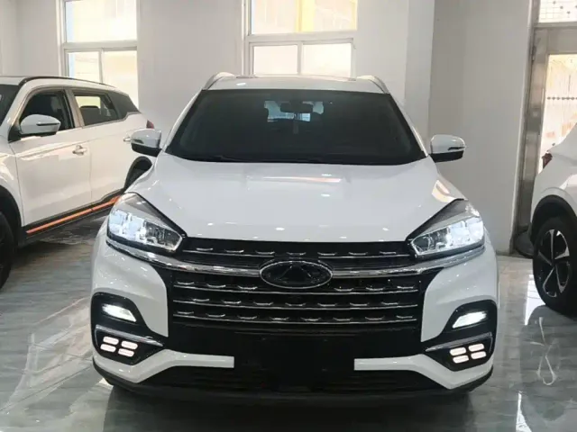 Chery Tiggo 8 — Фото автомобиля 2