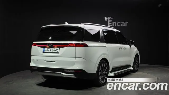 Kia Canival Carnival 4 поколение Бензин 7 мест Noblesse — Фото автомобиля 2