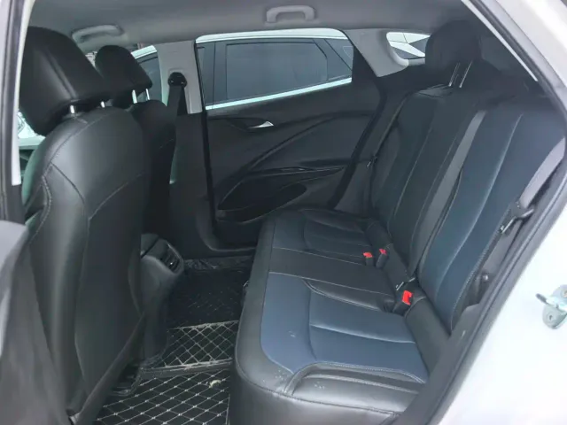 Buick Velite 6 — Фото автомобиля 12