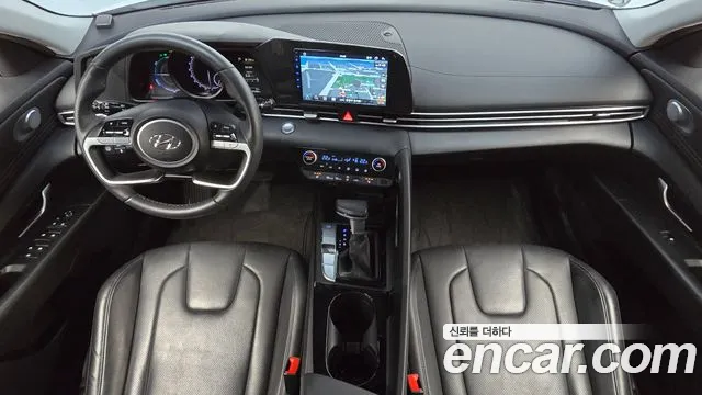 Hyundai Avante CN7 — Фото автомобиля 10