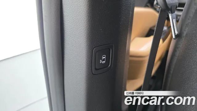 Kia Carnival Generation 4 — Фото автомобиля 29