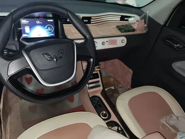 Wuling Hongguang Mini EV — Фото автомобиля 5