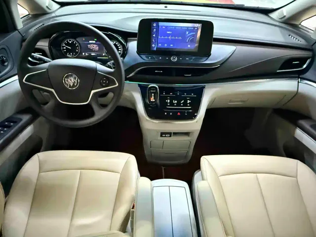 Buick GL8 — Фото автомобиля 6