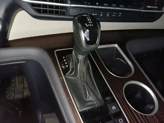 Toyota Sienna — Фото автомобиля 13
