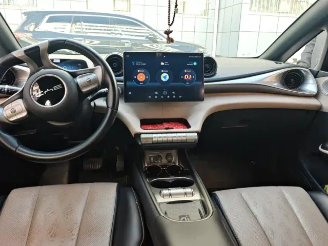 BYD Dolphin — Фото автомобиля 12
