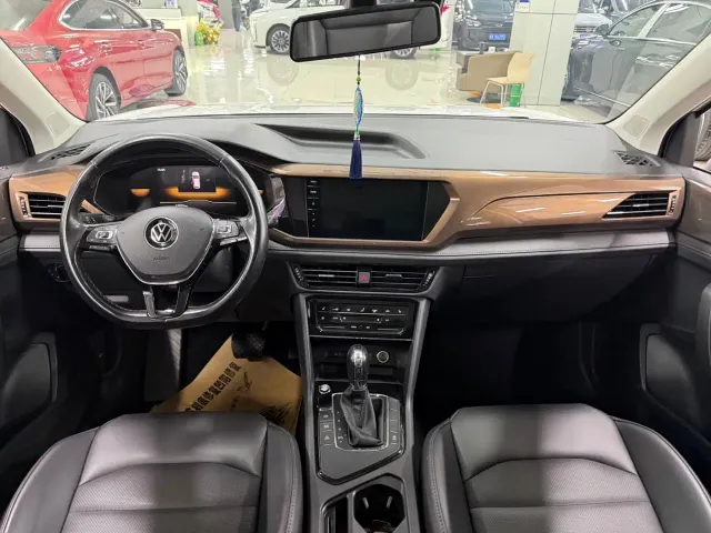 Volkswagen Tharu — Фото автомобиля 7
