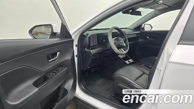 Hyundai Kona SX2 — Фото автомобиля 15