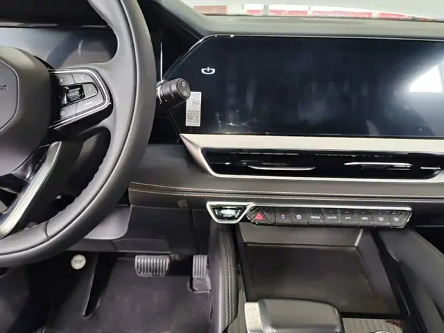Geely Xingyue L — Фото автомобиля 9