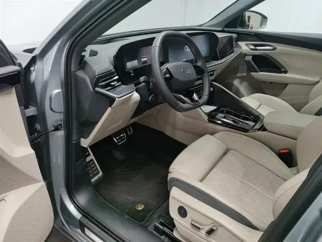 Audi Q5L — Фото автомобиля 19
