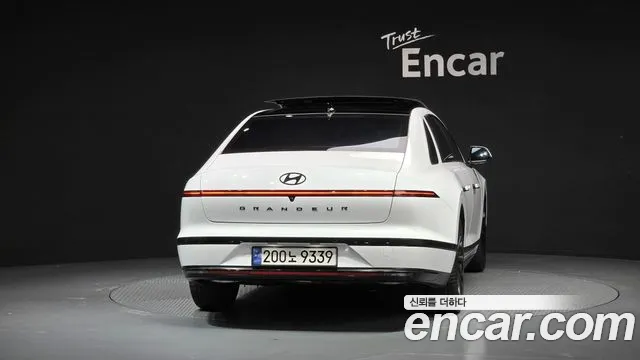 Hyundai Grandeur — Фото автомобиля 4