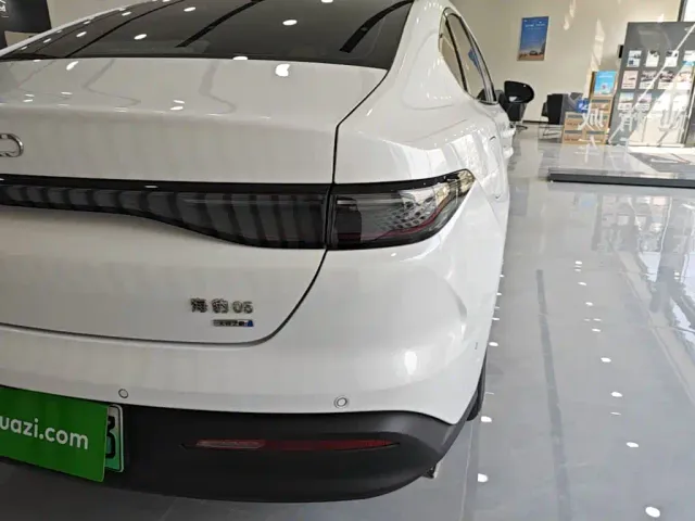 BYD Seal 05 DM-i — Фото автомобиля 7