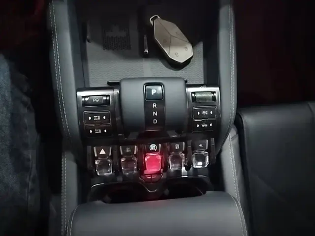 BYD FangChengBao Leopard 5 — Фото автомобиля 13