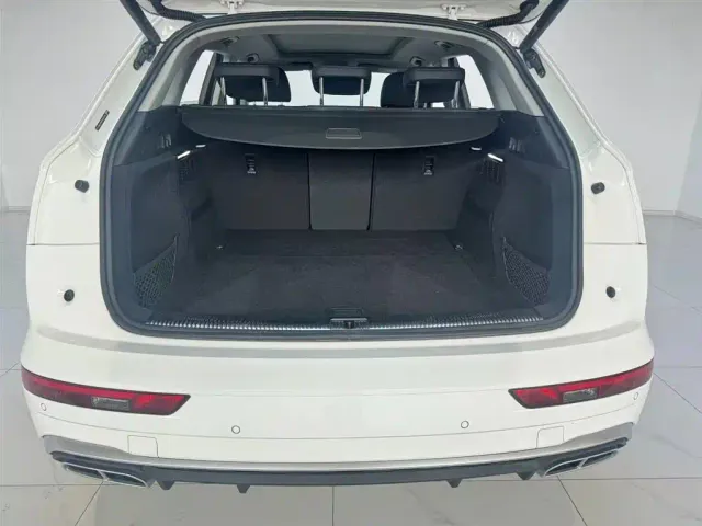 Audi Q5L — Фото автомобиля 5