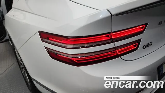 Genesis G80 Бензин 2.5 турбо AWD — Фото автомобиля 18