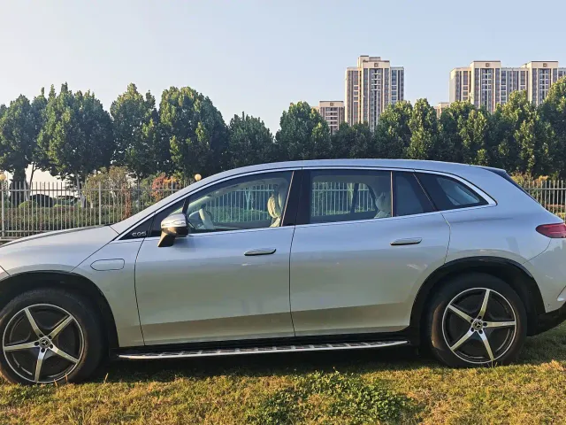 Mercedes-Benz EQS SUV — Фото автомобиля 7