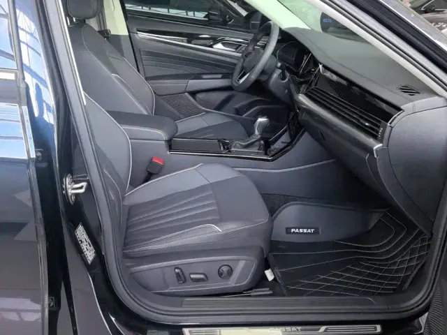 Volkswagen Passat — Фото автомобиля 8