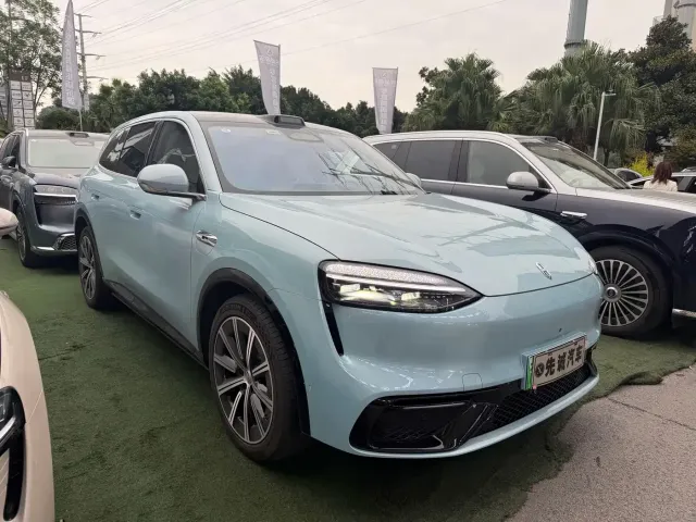 AITO Wenjie AITO M6 — Фото автомобиля 2
