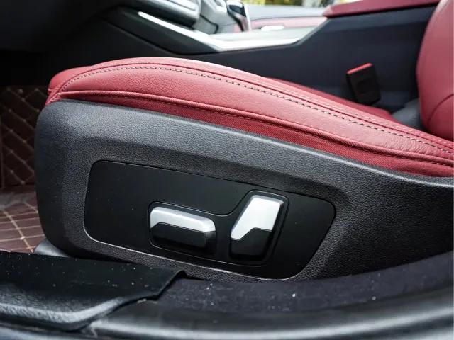 BMW 3 Series — Фото автомобиля 12