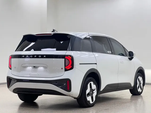 Arcfox Kaola S — Фото автомобиля 6
