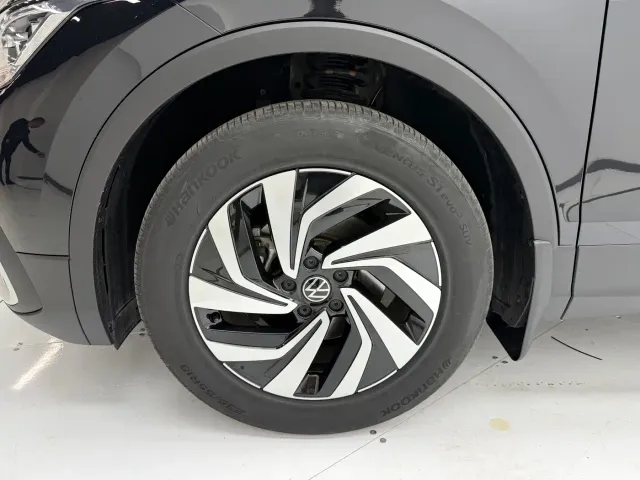 Volkswagen Tiguan L — Фото автомобиля 8