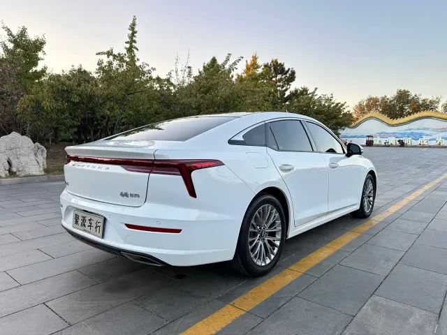 Bestune B70 — Фото автомобиля 5
