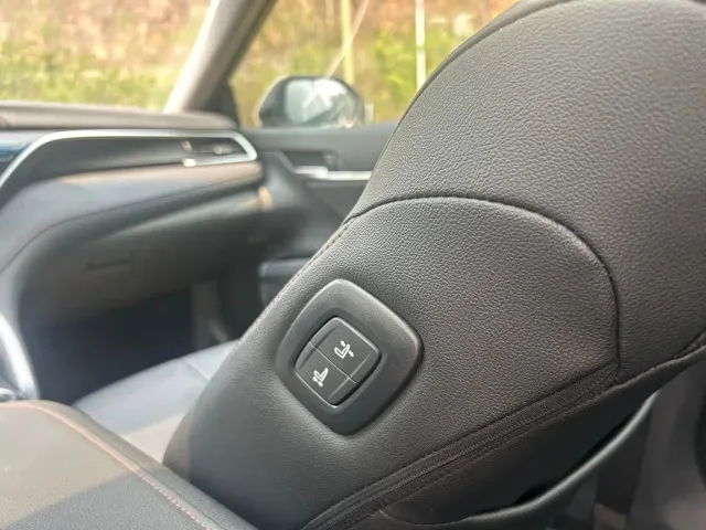 Toyota Camry — Фото автомобиля 12