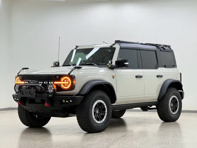 Фотография автомобиля — Ford Bronco