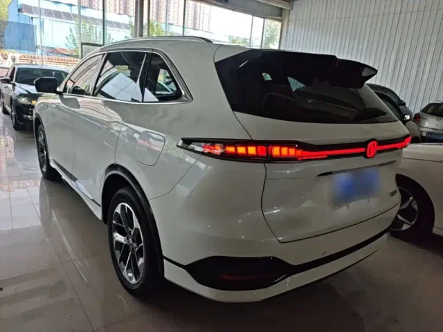 Changan CS75 Plus — Фото автомобиля 4