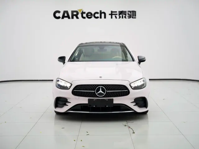 Mercedes-Benz E-Class — Фото автомобиля 11